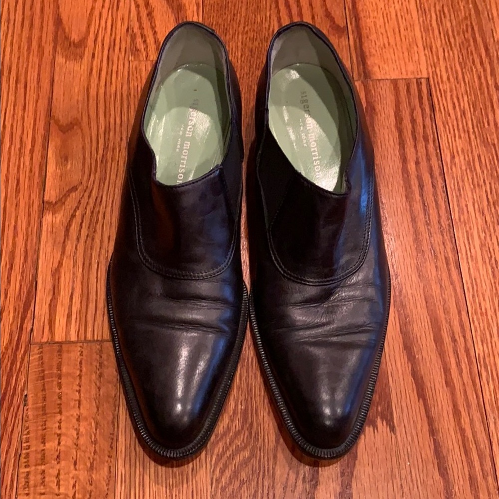 Black low boot